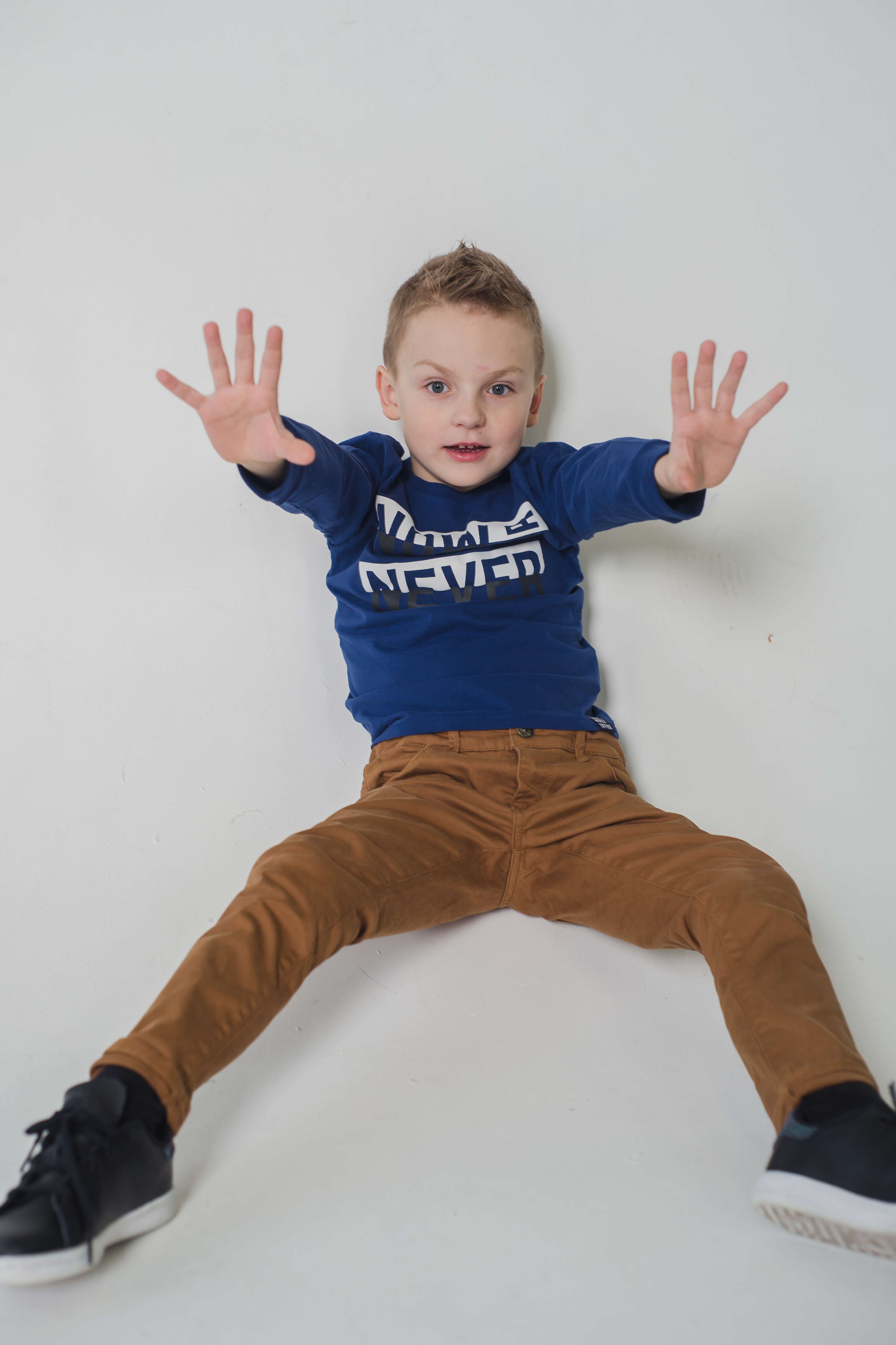 https://kids-avenue.com.ua/pages/gallery/1032/14101429.jpg