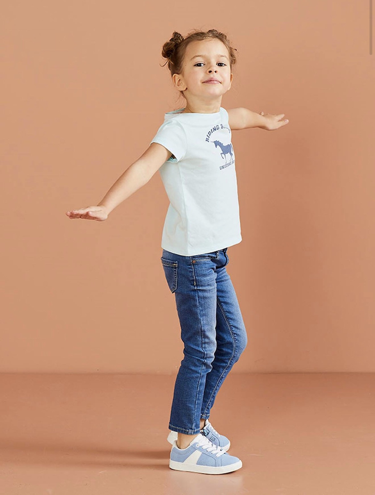 https://kids-avenue.com.ua/pages/gallery/1192/13165037.jpg