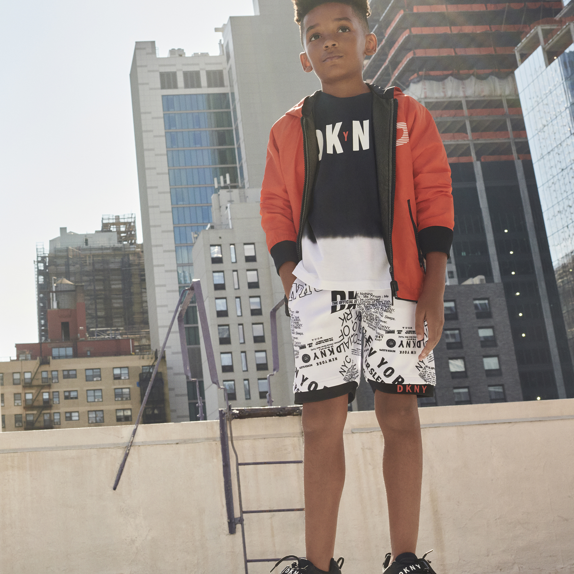 https://kids-avenue.com.ua/pages/gallery/1556/D26339_982_105.jpg