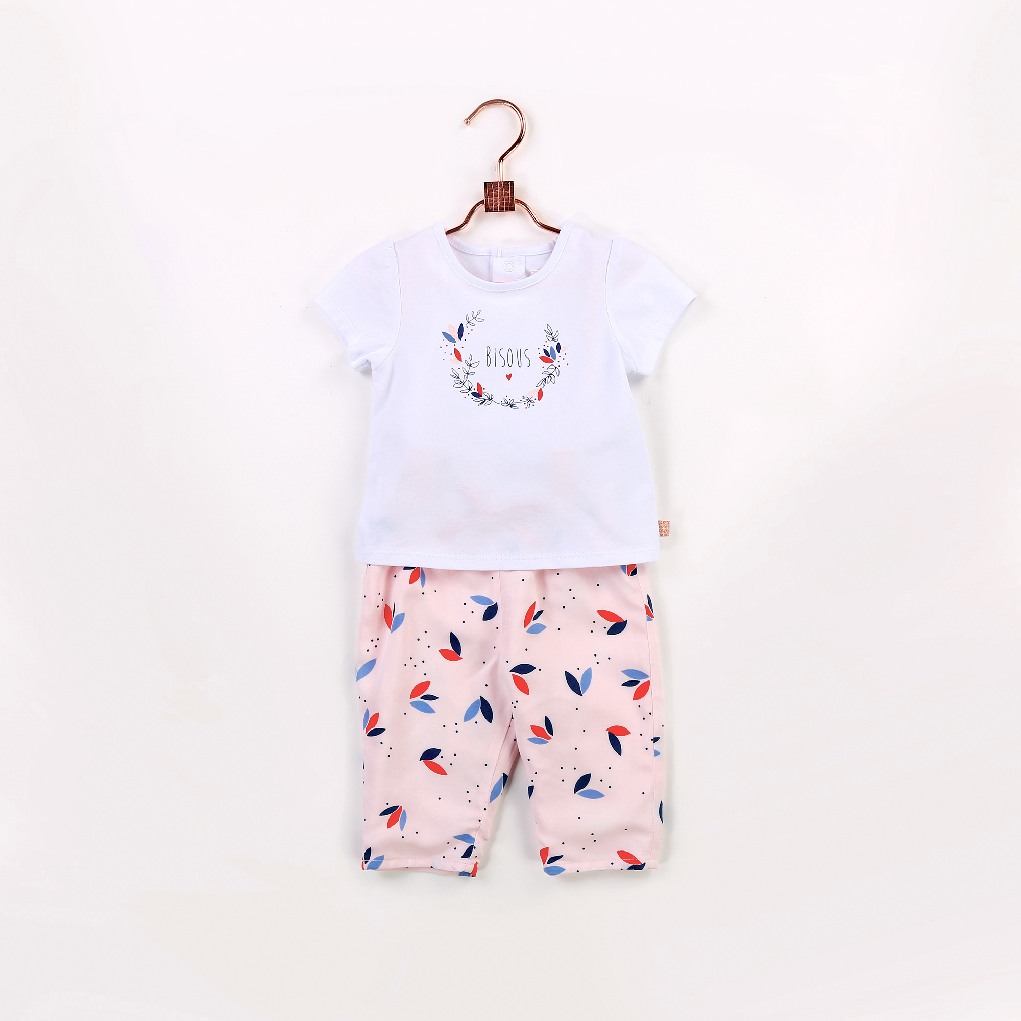 https://kids-avenue.com.ua/pages/gallery/2206/Y94213_44L_101.jpg
