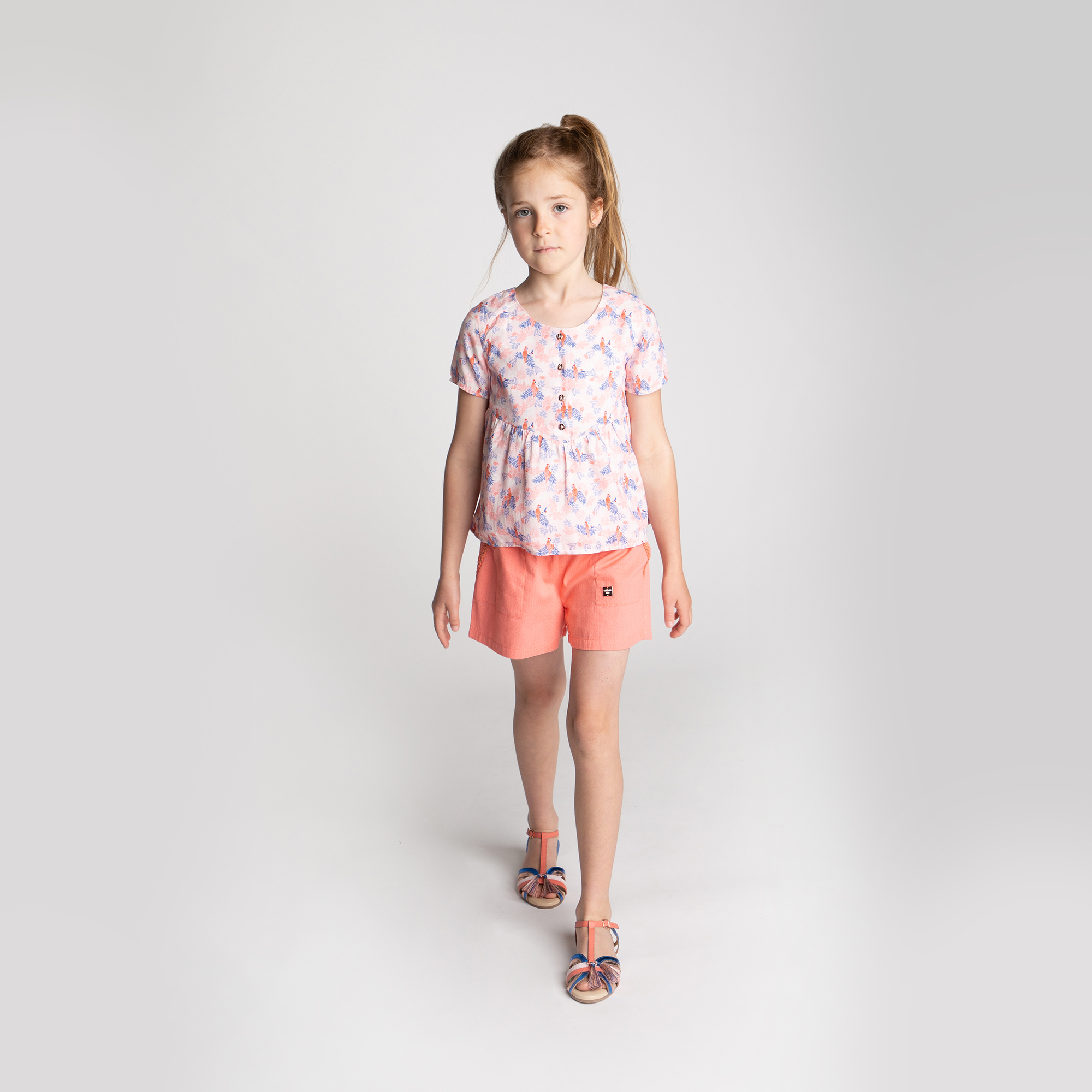 https://kids-avenue.com.ua/pages/gallery/2302/Y15376_44L_101.jpg