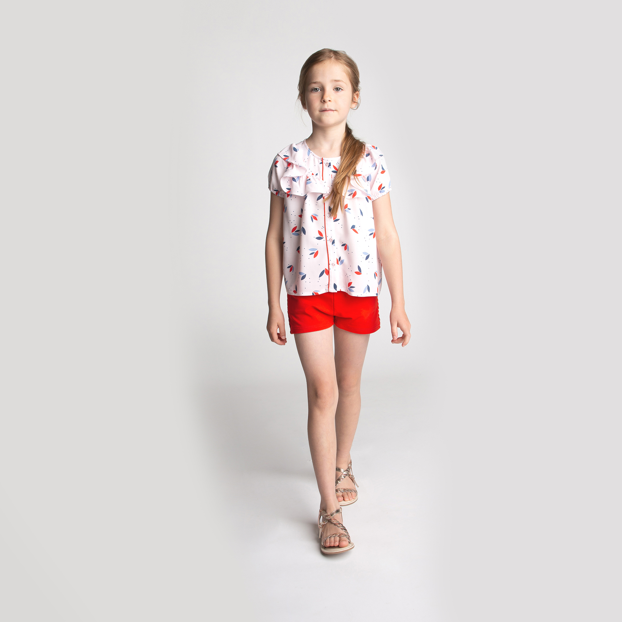 https://kids-avenue.com.ua/pages/gallery/2308/Y15374_44L_101.jpg