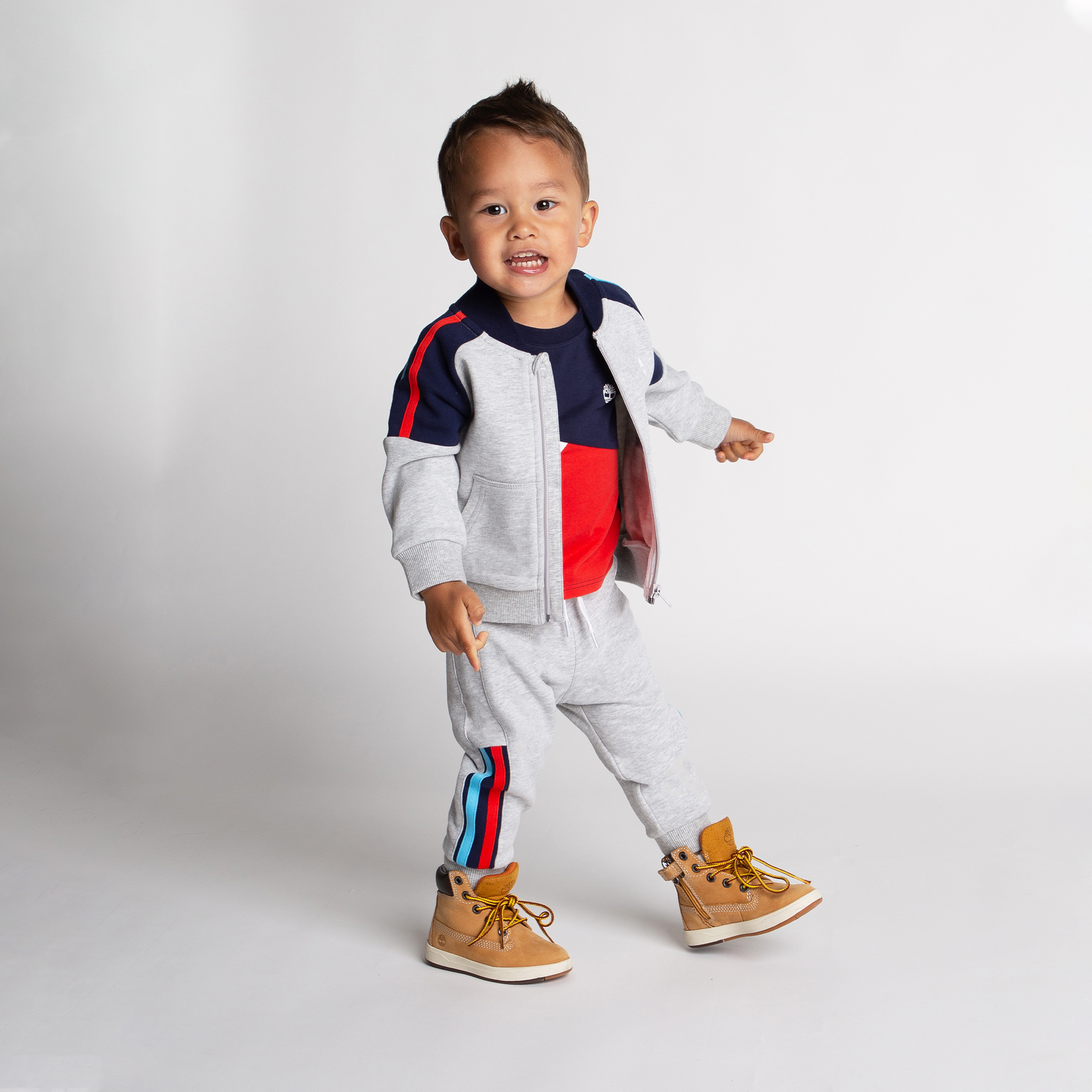 https://kids-avenue.com.ua/pages/gallery/2421/T05J91_85T_101.jpg