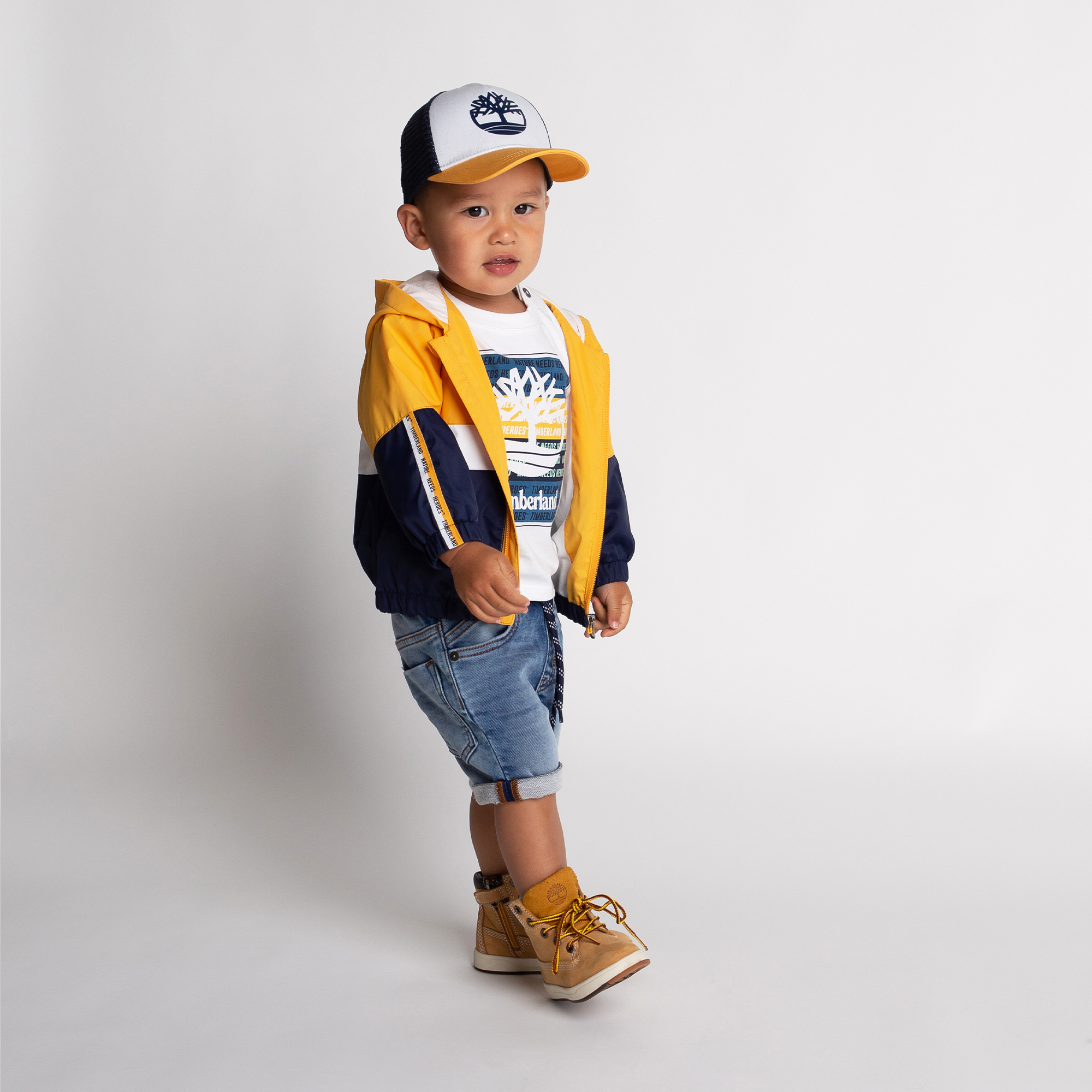https://kids-avenue.com.ua/pages/gallery/2631/T04981_Z74_101.jpg