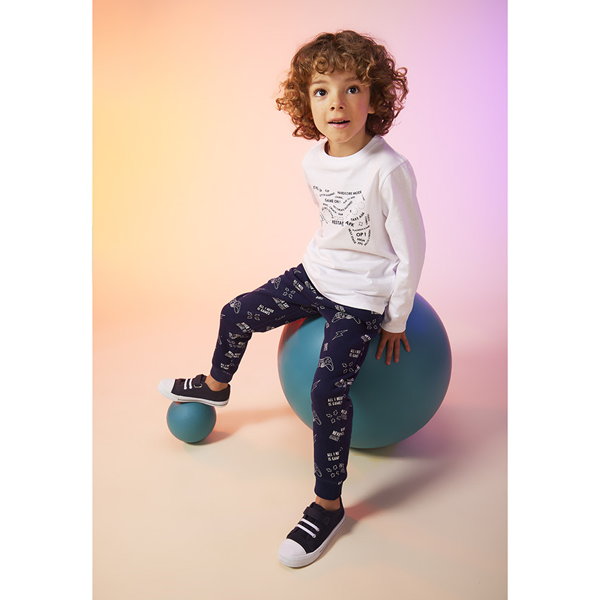 https://kids-avenue.com.ua/pages/gallery/5304/HGAN9V_BLA_12_X.jpg