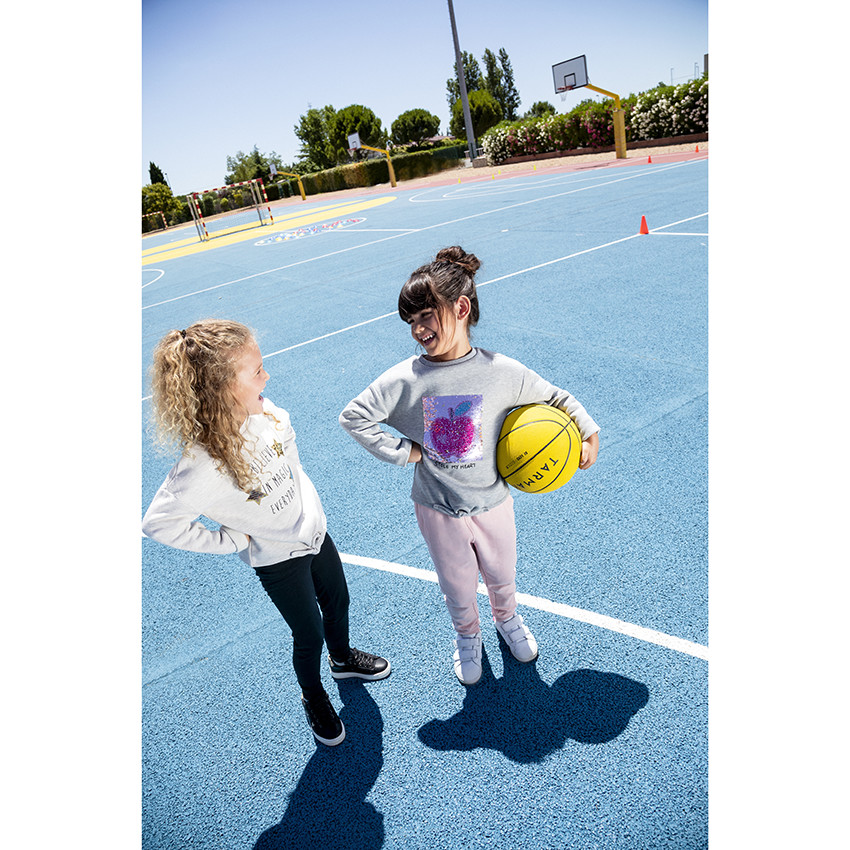 https://kids-avenue.com.ua/pages/gallery/5453/HFINQN_NOI_11_X.jpg