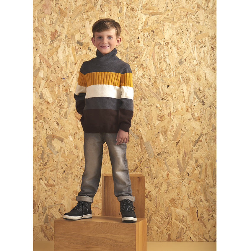 https://kids-avenue.com.ua/pages/gallery/5588/HGAM8H_GRF_12_X.jpg