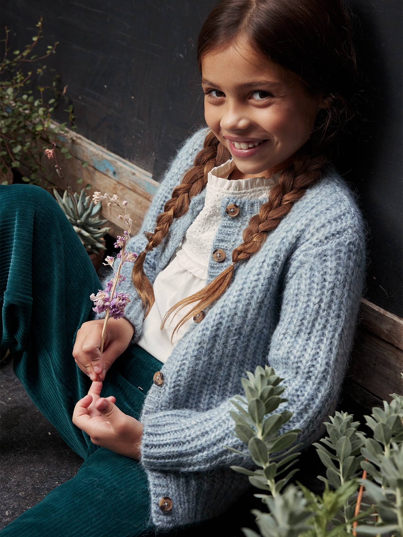 https://kids-avenue.com.ua/pages/gallery/6046/gilet-loose-en-maille-mousseuse-fille.jpg
