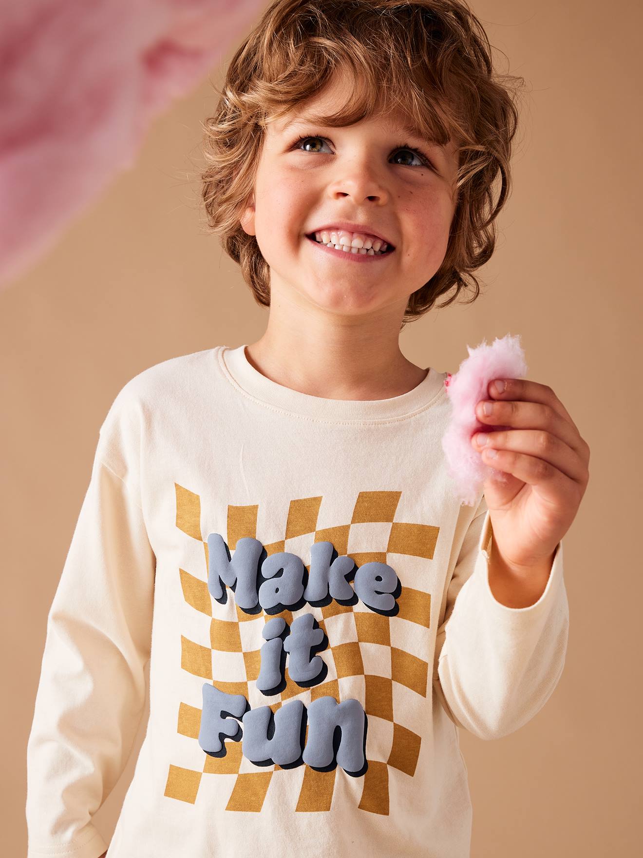 https://kids-avenue.com.ua/pages/gallery/6171/t-shirt-a-damier-message-en-encre-gonflante-garcon.jpg