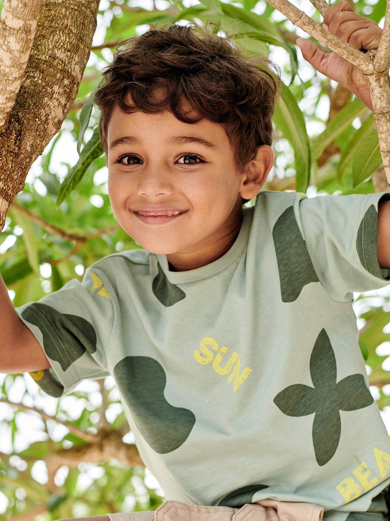 https://kids-avenue.com.ua/pages/gallery/6332/tee-shirts-maxi-motifs-exotiques-garcon.jpg