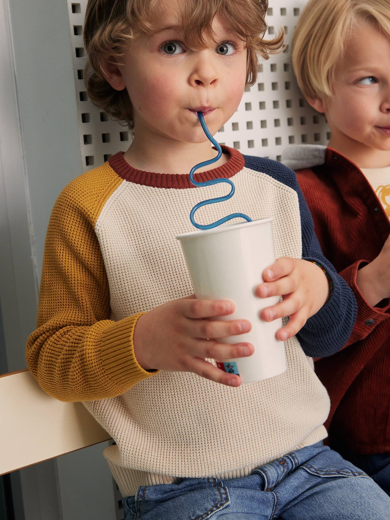 https://kids-avenue.com.ua/pages/gallery/6353/pull-colorblock-pop-garcon.jpg