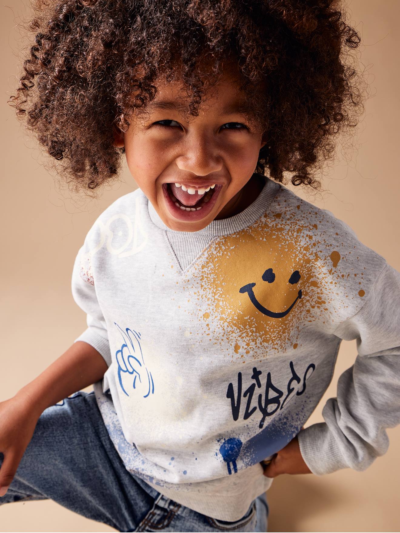 https://kids-avenue.com.ua/pages/gallery/6358/sweat-maxi-graffitis-pop-garcon.jpg