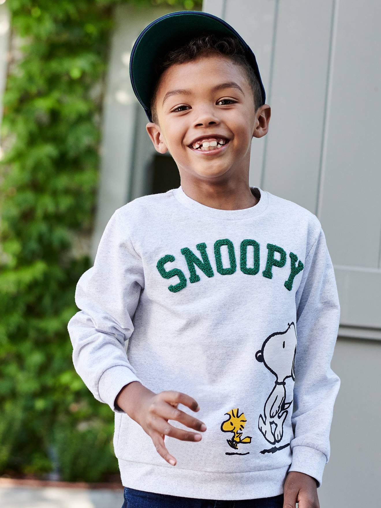 https://kids-avenue.com.ua/pages/gallery/6532/sweat-garcon-snoopy-peanuts.jpg