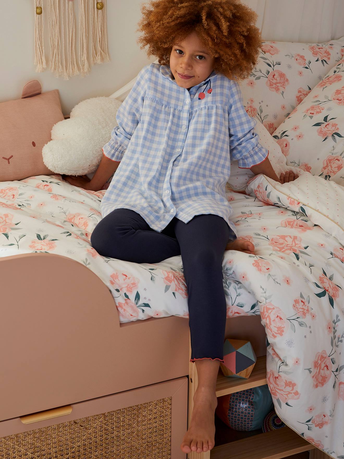 https://kids-avenue.com.ua/pages/gallery/6608/chemise-de-nuit-vichy-en-flanelle-legging-uni.jpg
