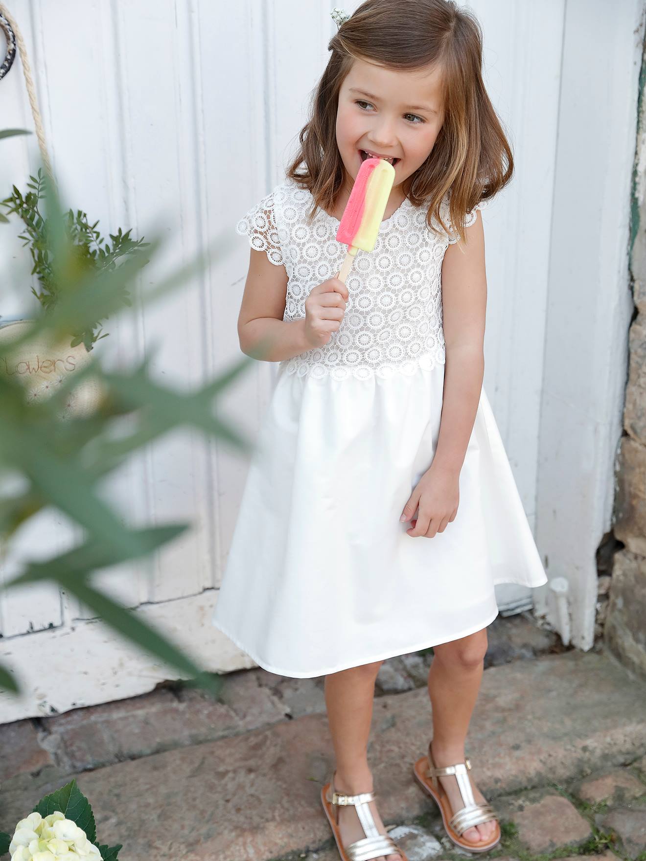 https://kids-avenue.com.ua/pages/gallery/6731/robe-de-ceremonie-effet-2-en-1-superposition-en-macrame-fille.jpg